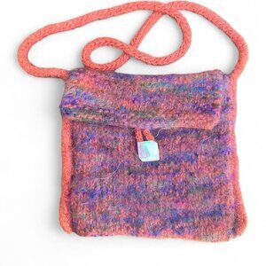 Pink and purple wool bag with a unique design